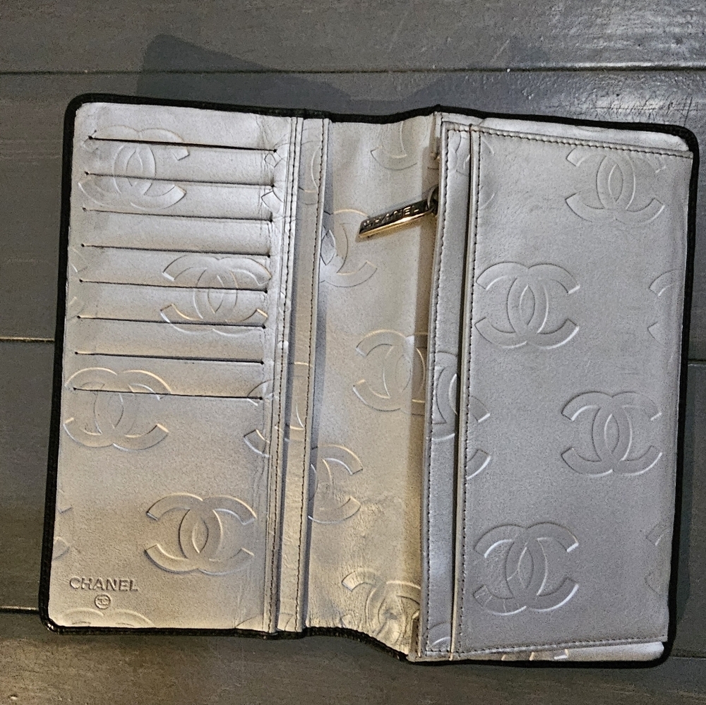 CHANEL Black Calfskin Quilted Cambon  Wallet One Size - Picture 13 of 15